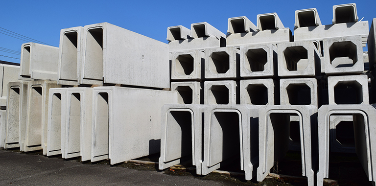 コンクリート製の建設資材
